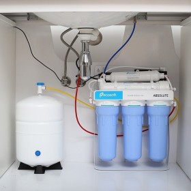 Фото 4 Фильтр обратного осмоса Ecosoft Absolute 5-50P с помпой на станине